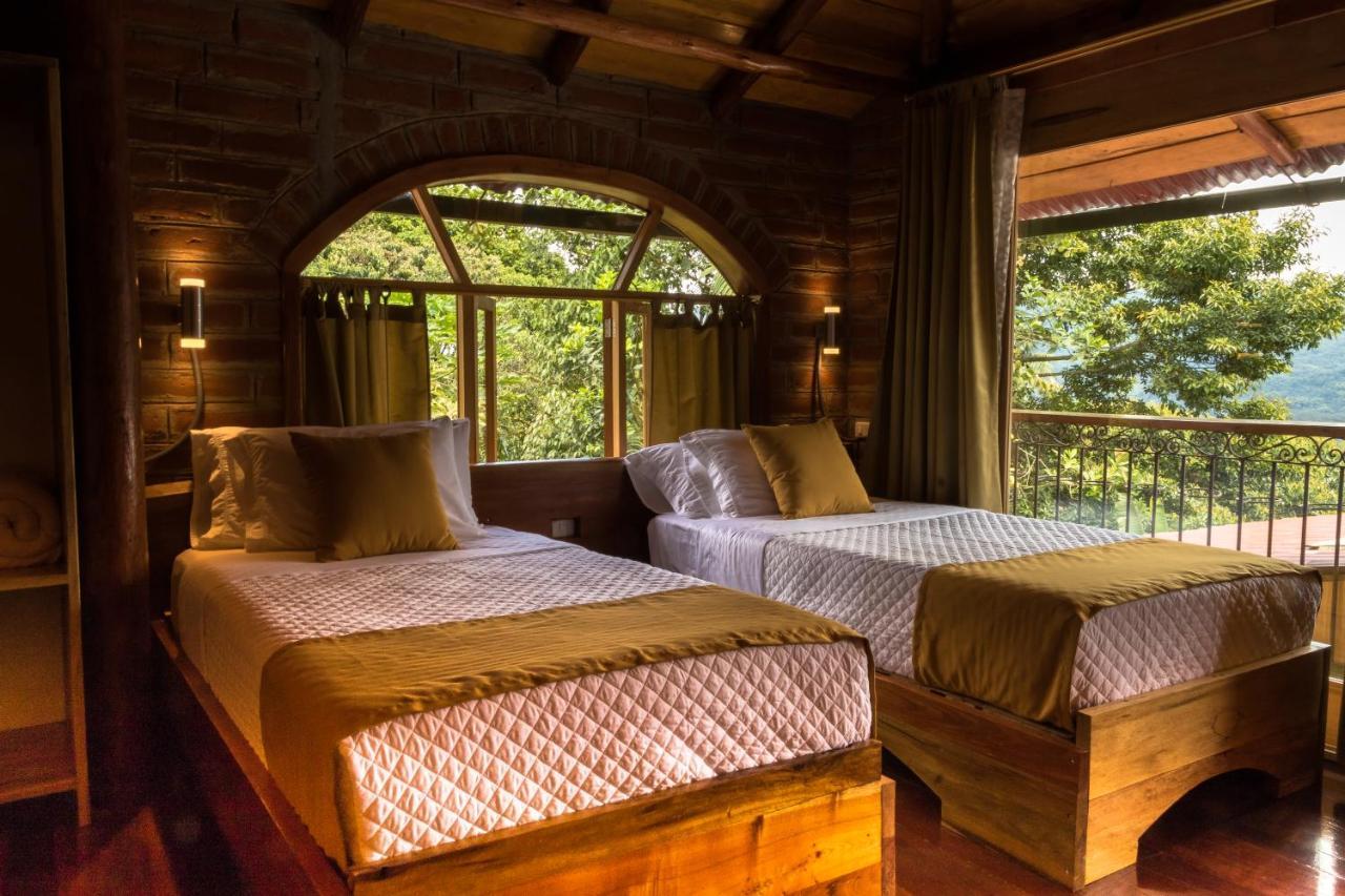 Отель Casa De Vista Alta Миндо Экстерьер фото